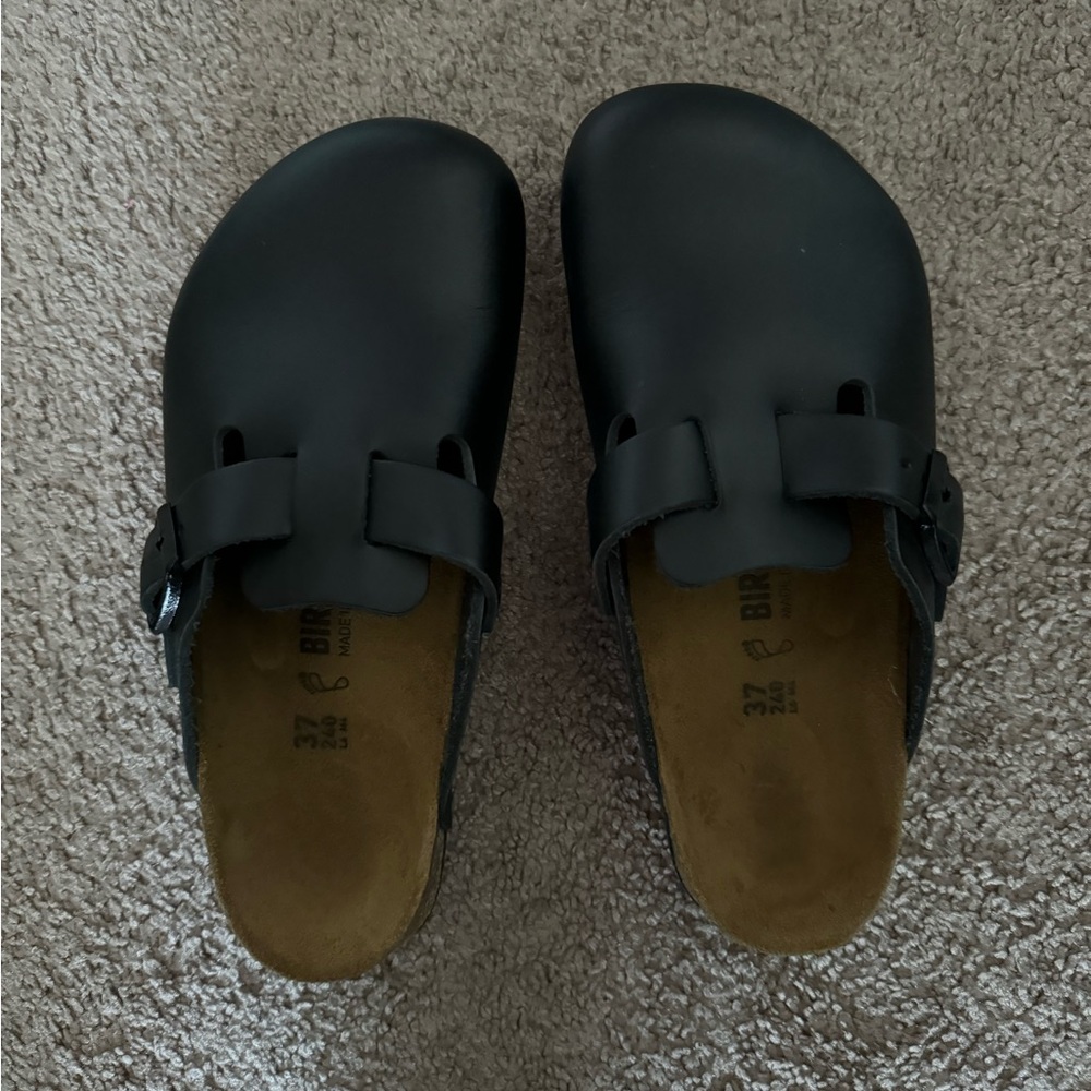 Birkenstock Unisex Boston Black Natural Oiled Leather Clogs